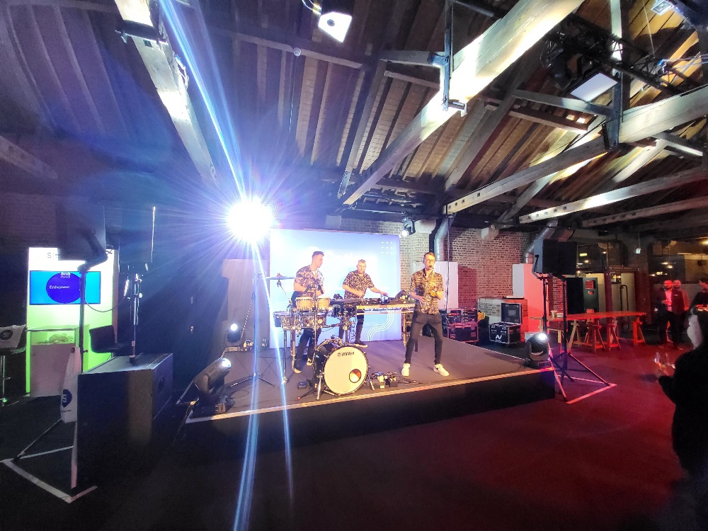 After party with live music